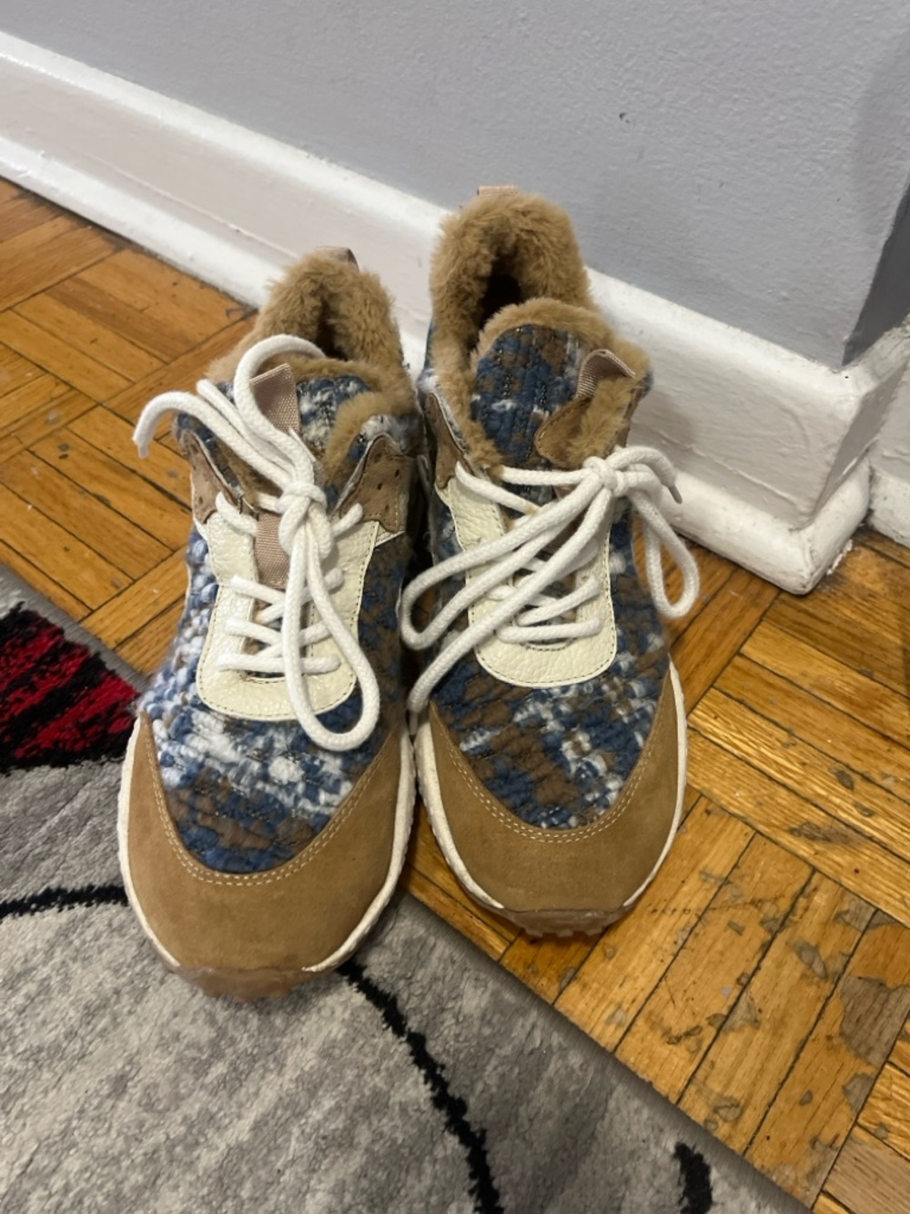 Tan & Blue Cozy Lined Sneakers SIZE 40 European